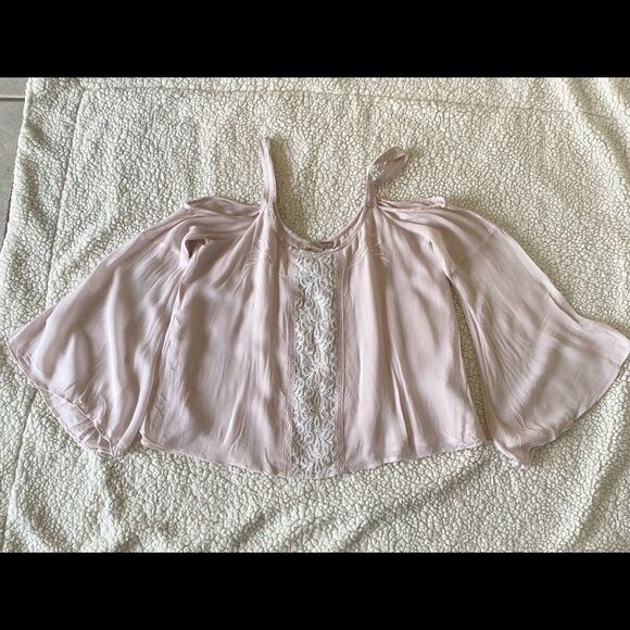 Forever 21 cold shoulder blouse - Picture 1 of 6